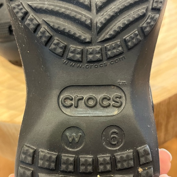 🐊 CROCS Classic Womens Black Platform Clogs 🖤 - Picture 10 of 11